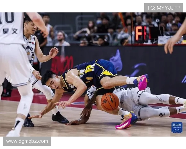 南京同曦力争突破挑战广东宏远 决战CBA赛场巅峰之战