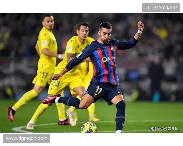 巴伦西亚与巴萨精彩对决全场录像回放及精彩瞬间分析